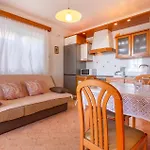 1 Bedroom Awesome Apartment In Piran
