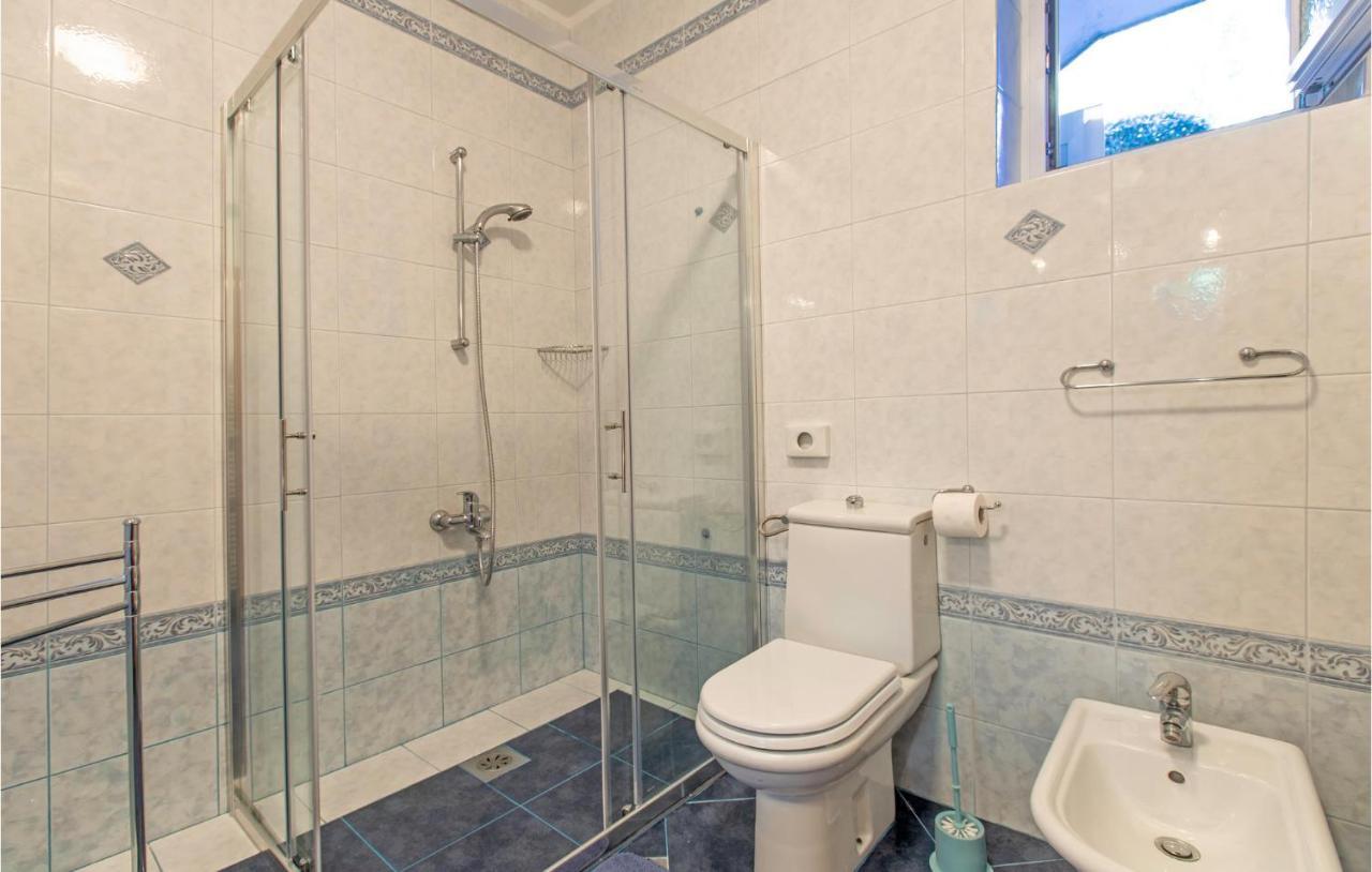 Apartmán 1 Bedroom Awesome In